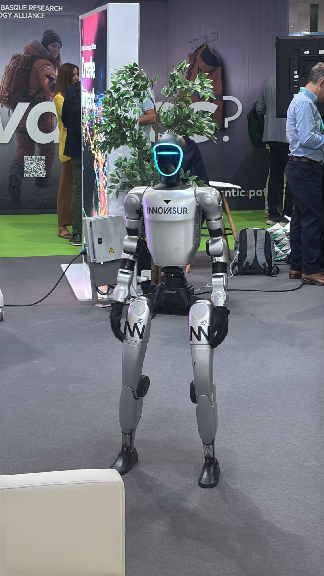 Robot humanoide de INNOVASUR expuesto en Greencities 2026